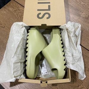 Adidas Yeezy Slide Resin Men's Size 14